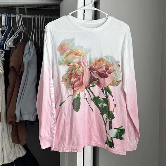 Taylor Swift Rare Pink Glitter Rose Uncropped Top, NWOT - Picture 2 of 7